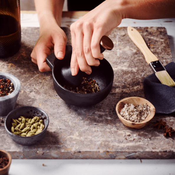 Nori Cast Iron Mortar & Pestle Set - Alva Cookware